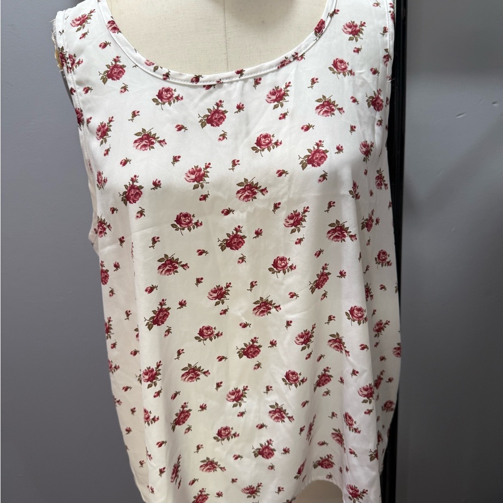 Forever 21 White and Red Floral Tank Top